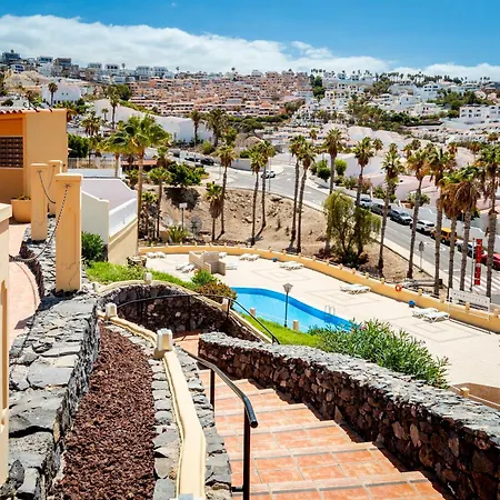 Oasis San Eugenio By Altamar Homes Apartman