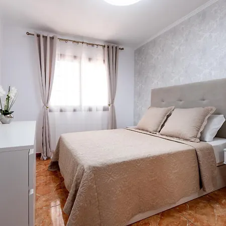アパート Oasis San Eugenio By Altamar Homes